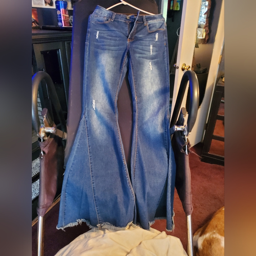 l and B  super flair jeans